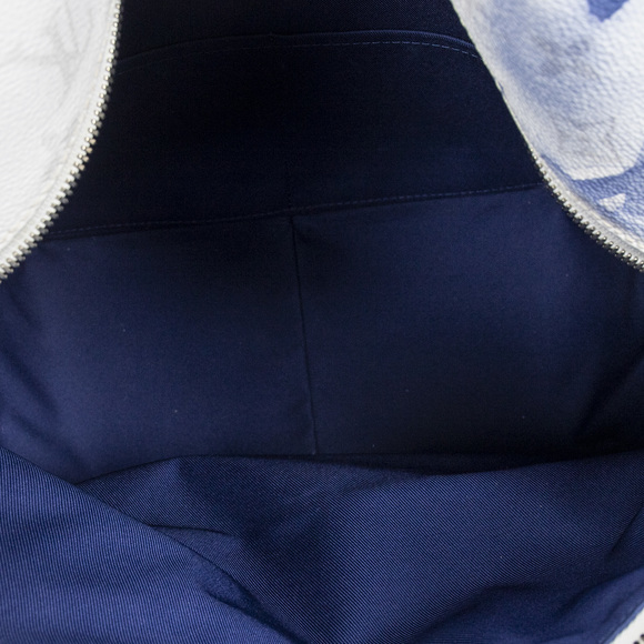 Louis Vuitton Discovery Backpack PM - Picture 9 of 10